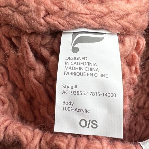 Fabletics Winter Hat | Pink - Picture 4 of 5